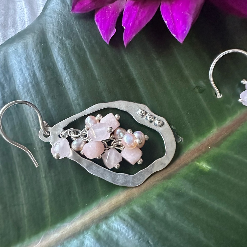 Silpada  sterling  Silver and Pink quartz Dangle Earrings - Picture 4 of 4